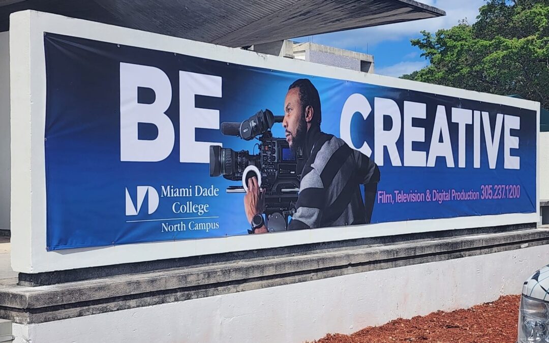 How Vinyl Banners Can Elevate Your Corporate and Social Events